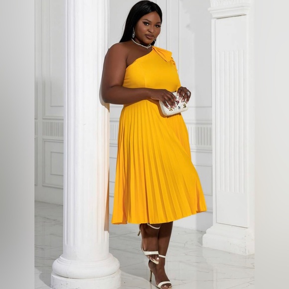 Retro One Shoulder Ruffle Trim Pleated Yellow Dress - Picture 5 of 8